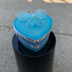 Small but cute jewelry box